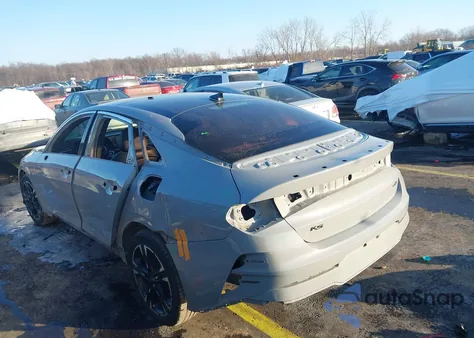 2021 Kia K5 Gt-Line z USA, uszkodzony, nr VIN 5XXG64J27MG038897